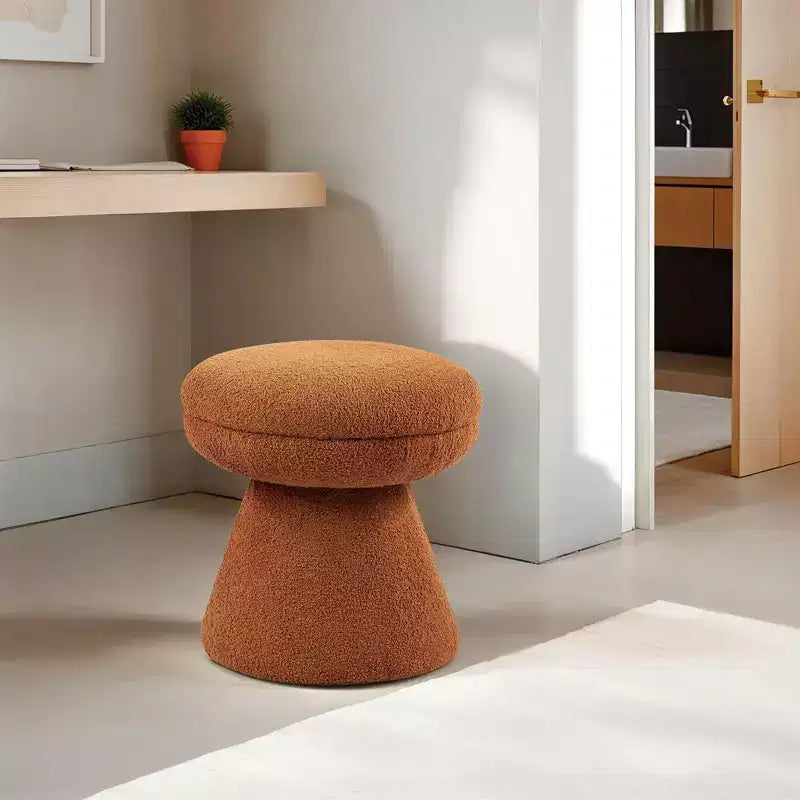 Sgabello d'accento a forma di fungo da 17,5", pouf rotondo in tessuto Teddy con base a piedistallo, pouf effetto montone per soggiorno, camera da letto, ingresso