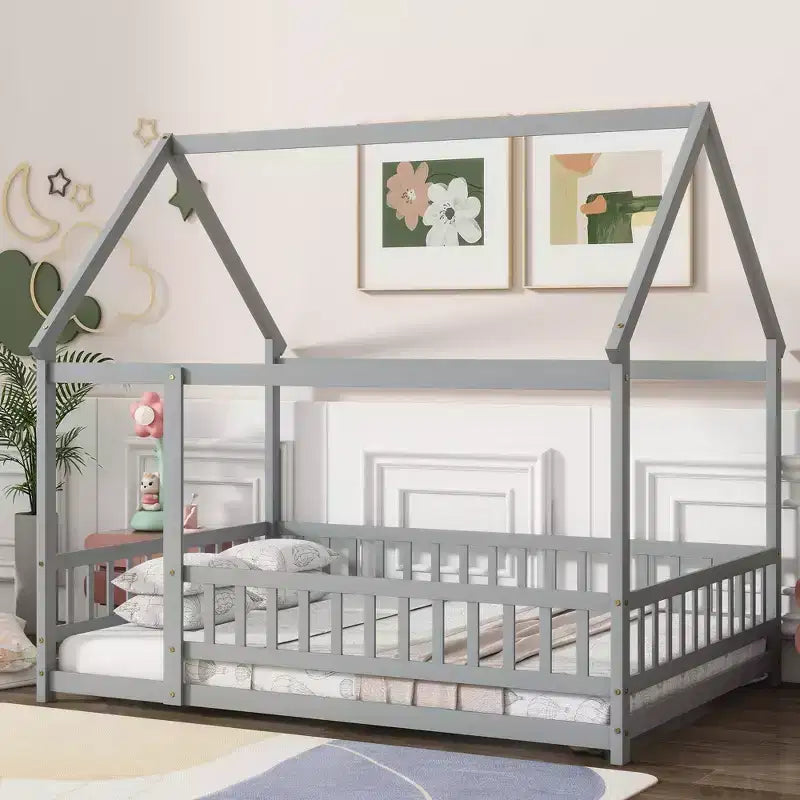 Letto a capanna a grandezza naturale con tetto, sponde di sicurezza, letto a capanna in legno con recinzione, non è richiesta la rete a doghe